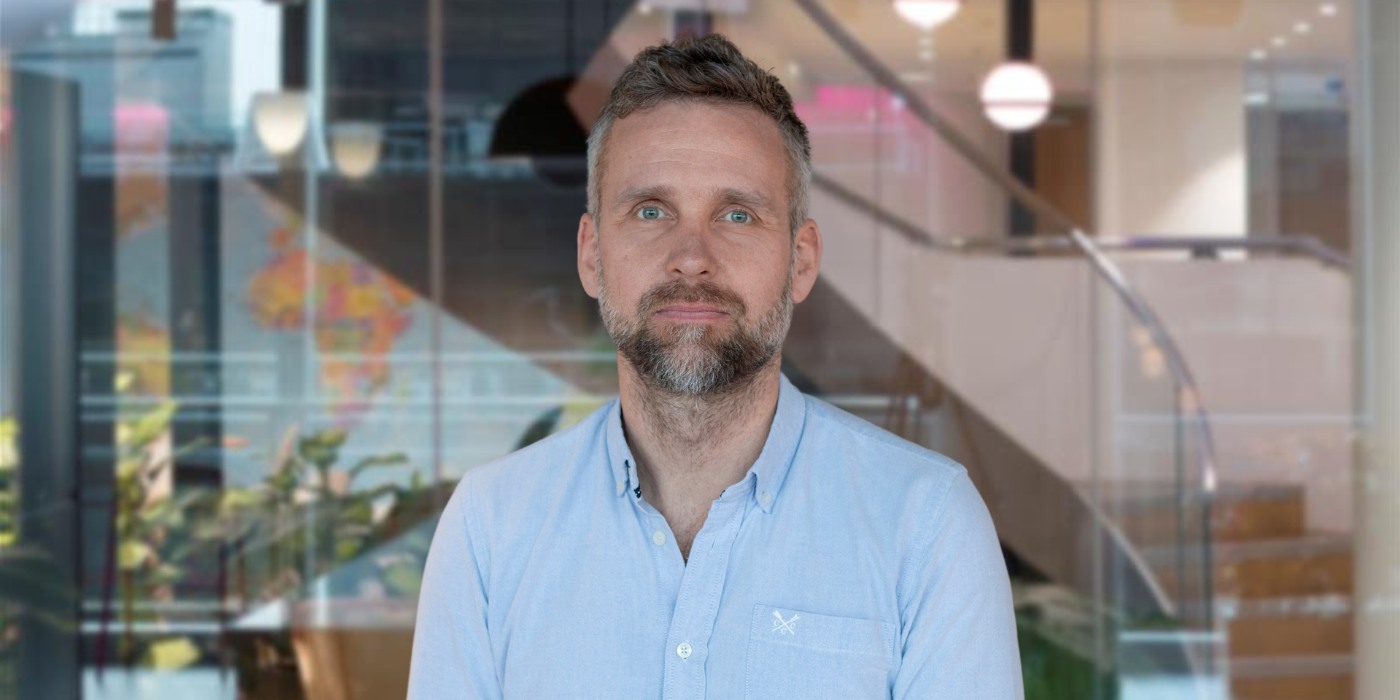 A professional headshot of Steve Airey