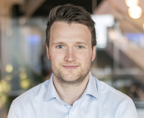 Josh Elliott headshot